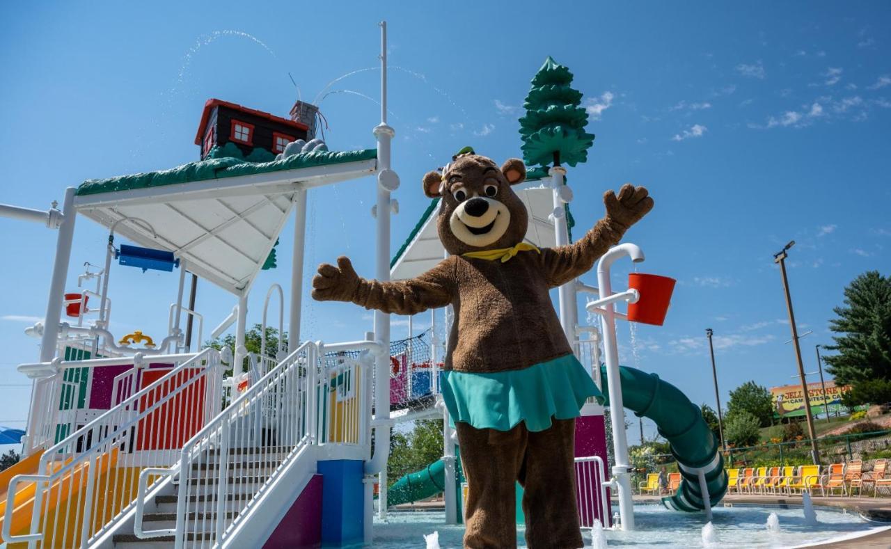 Yogi Bear'S Jellystone Park Camp-Resort Wisconsin Dells Lake Delton Exterior photo