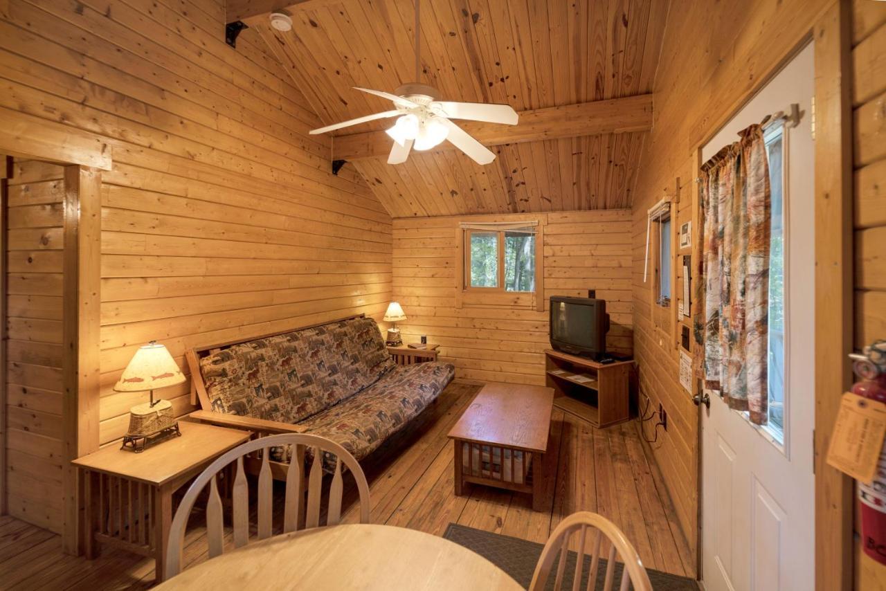 Yogi Bear'S Jellystone Park Camp-Resort Wisconsin Dells Lake Delton Exterior photo