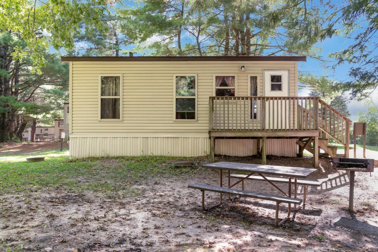 Yogi Bear'S Jellystone Park Camp-Resort Wisconsin Dells Lake Delton Exterior photo