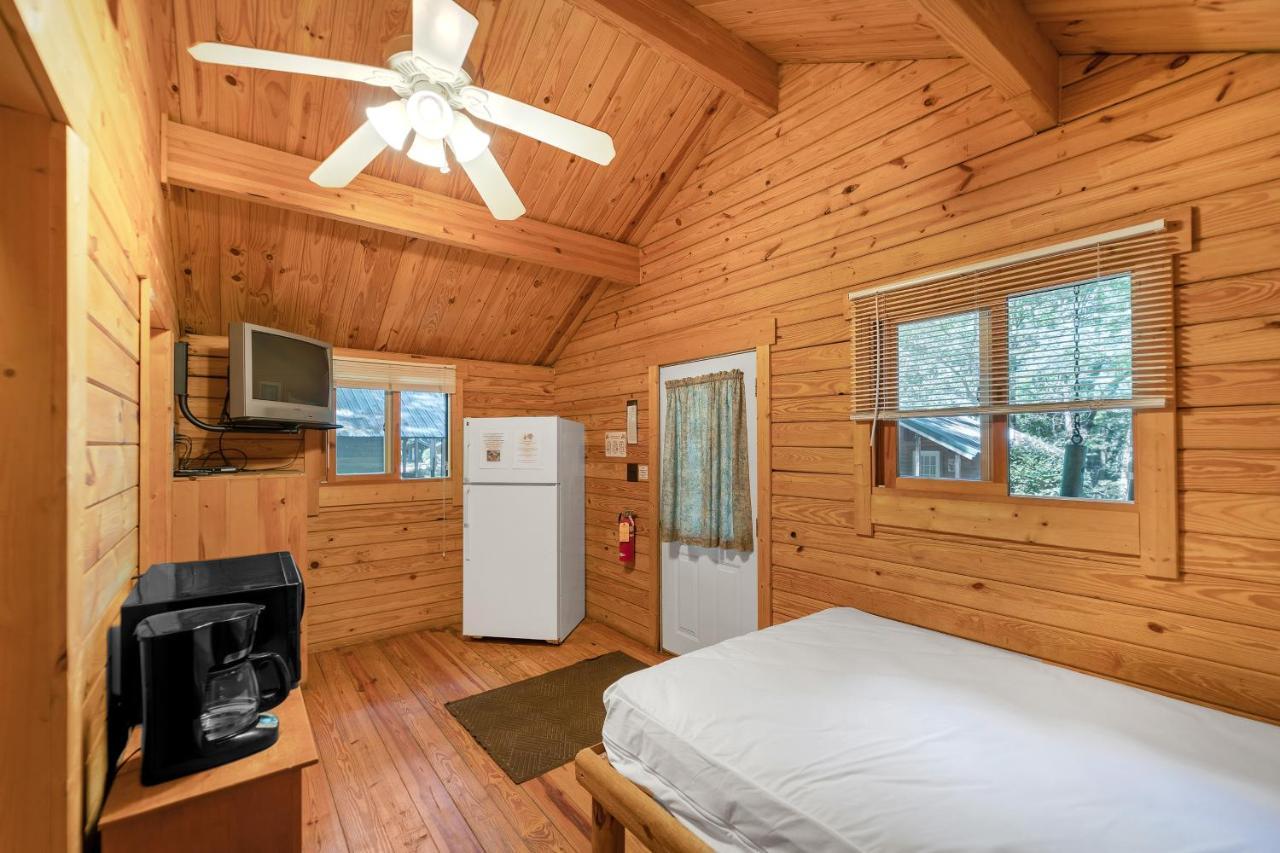 Yogi Bear'S Jellystone Park Camp-Resort Wisconsin Dells Lake Delton Exterior photo