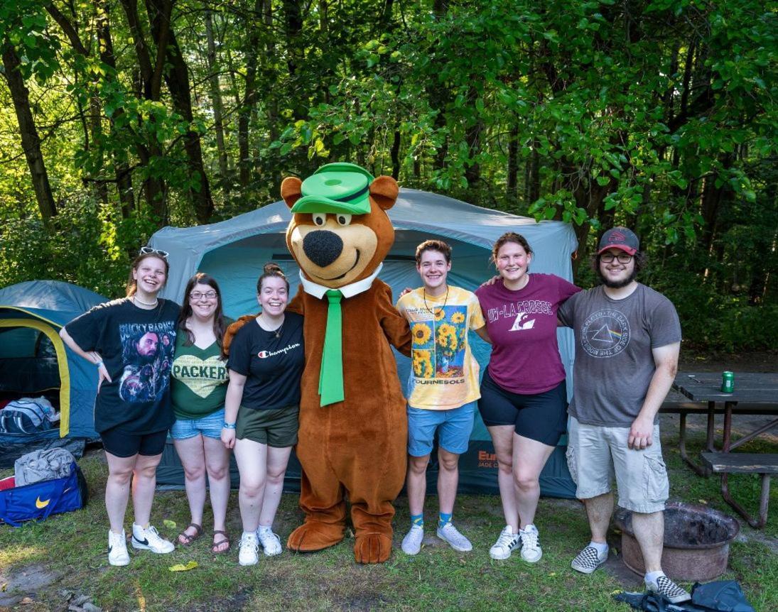 Yogi Bear'S Jellystone Park Camp-Resort Wisconsin Dells Lake Delton Exterior photo
